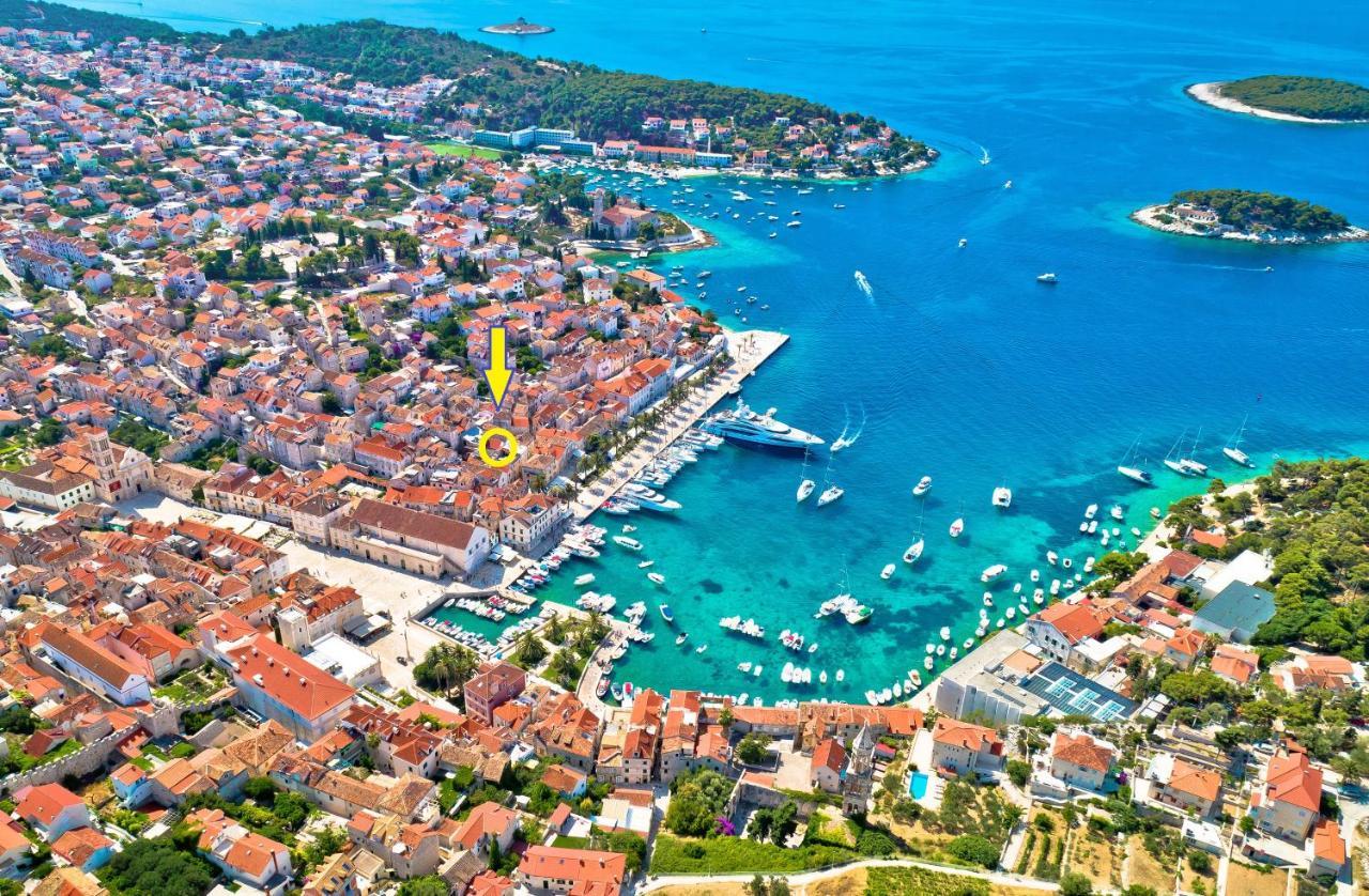 Harbourside Guesthouse Mandina - Zf Hvar ฮวาร์ ภายนอก รูปภาพ