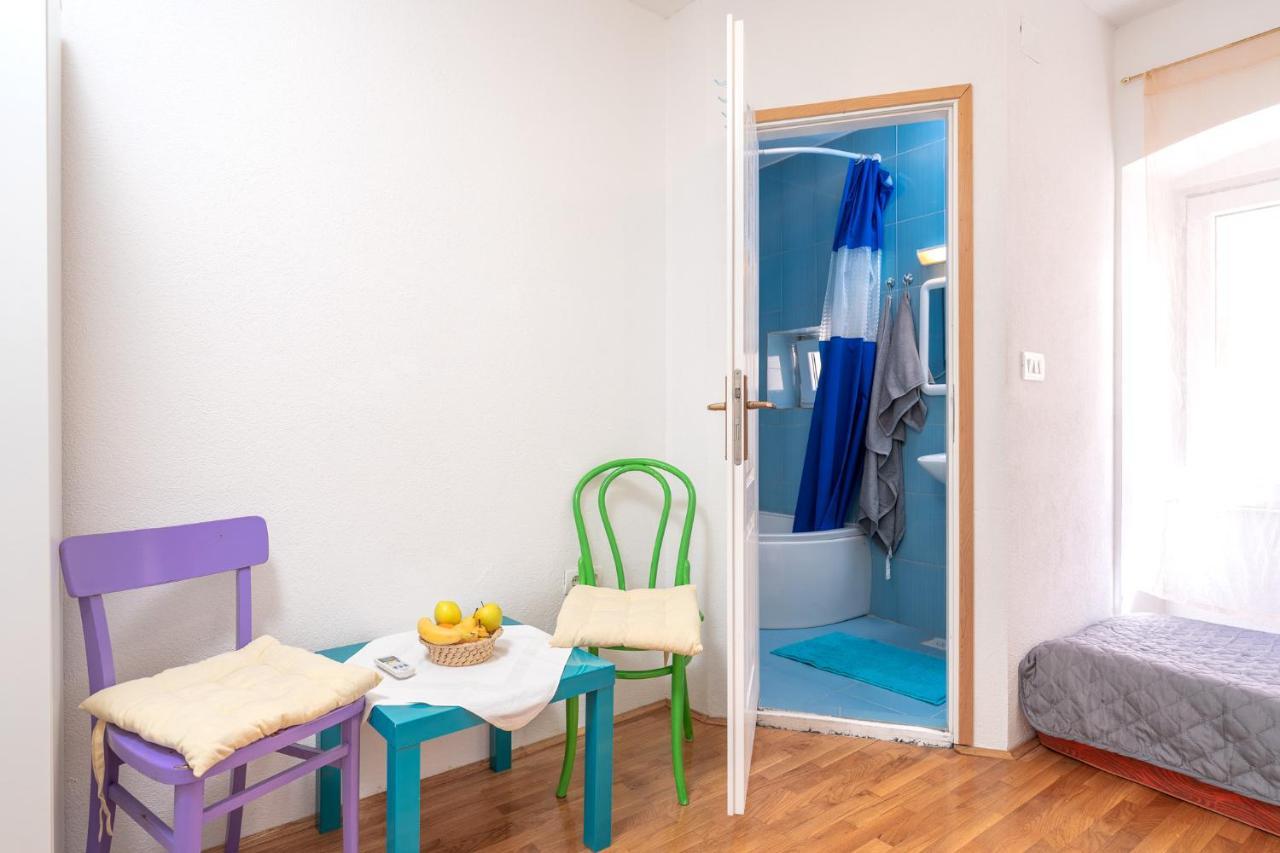 Harbourside Guesthouse Mandina - Zf Hvar ฮวาร์ ภายนอก รูปภาพ
