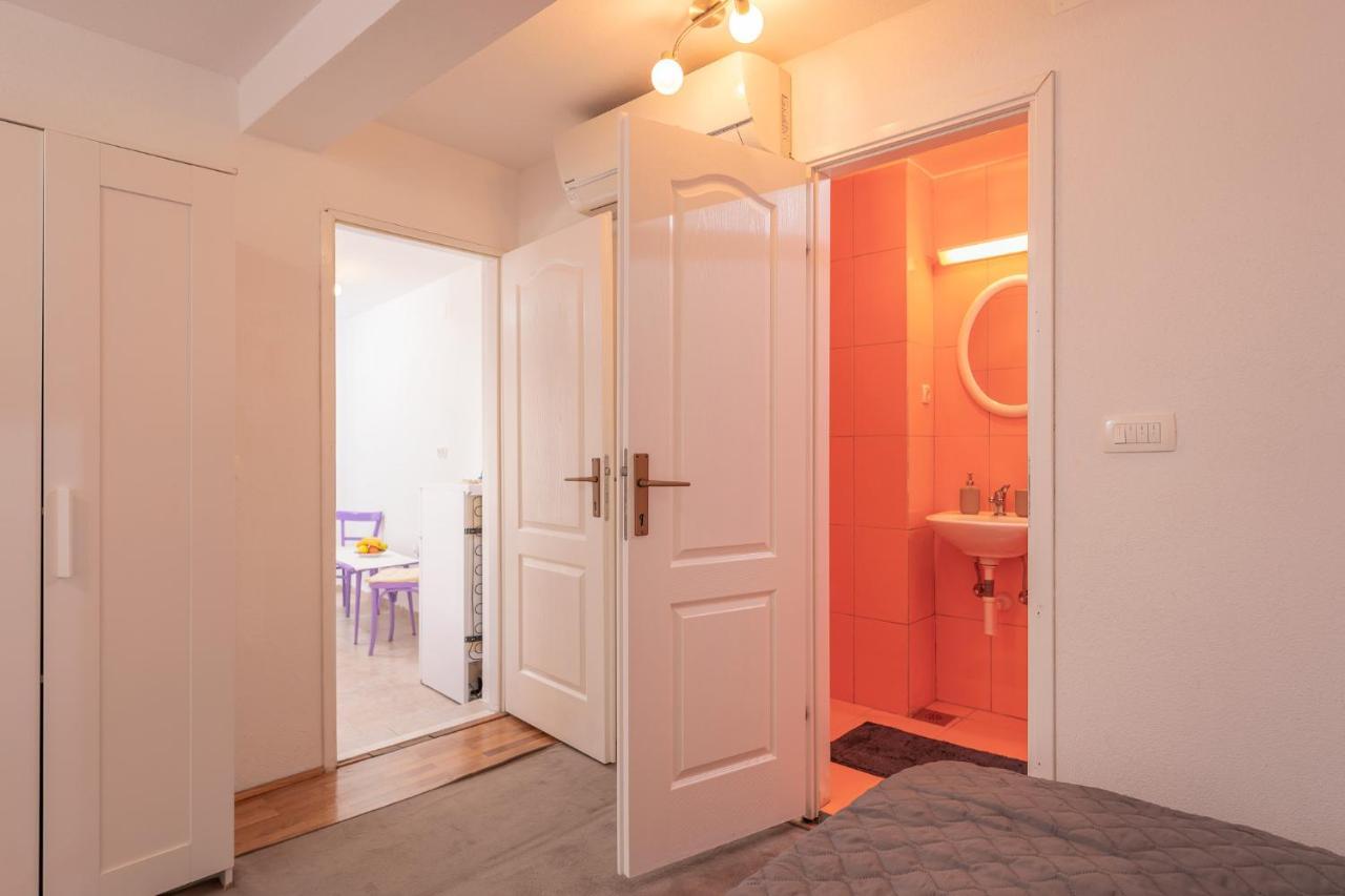 Harbourside Guesthouse Mandina - Zf Hvar ฮวาร์ ภายนอก รูปภาพ