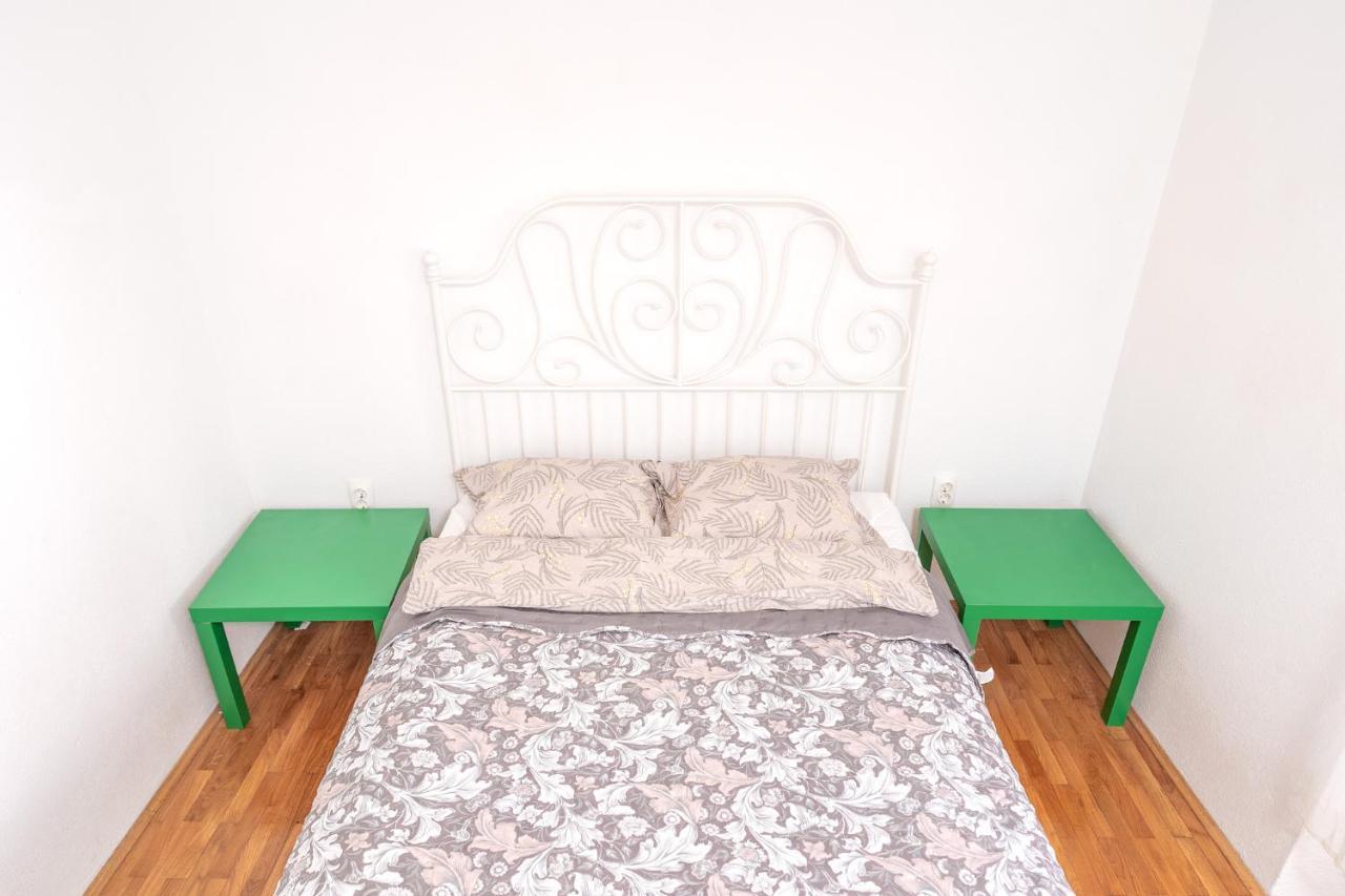 Harbourside Guesthouse Mandina - Zf Hvar ฮวาร์ ภายนอก รูปภาพ