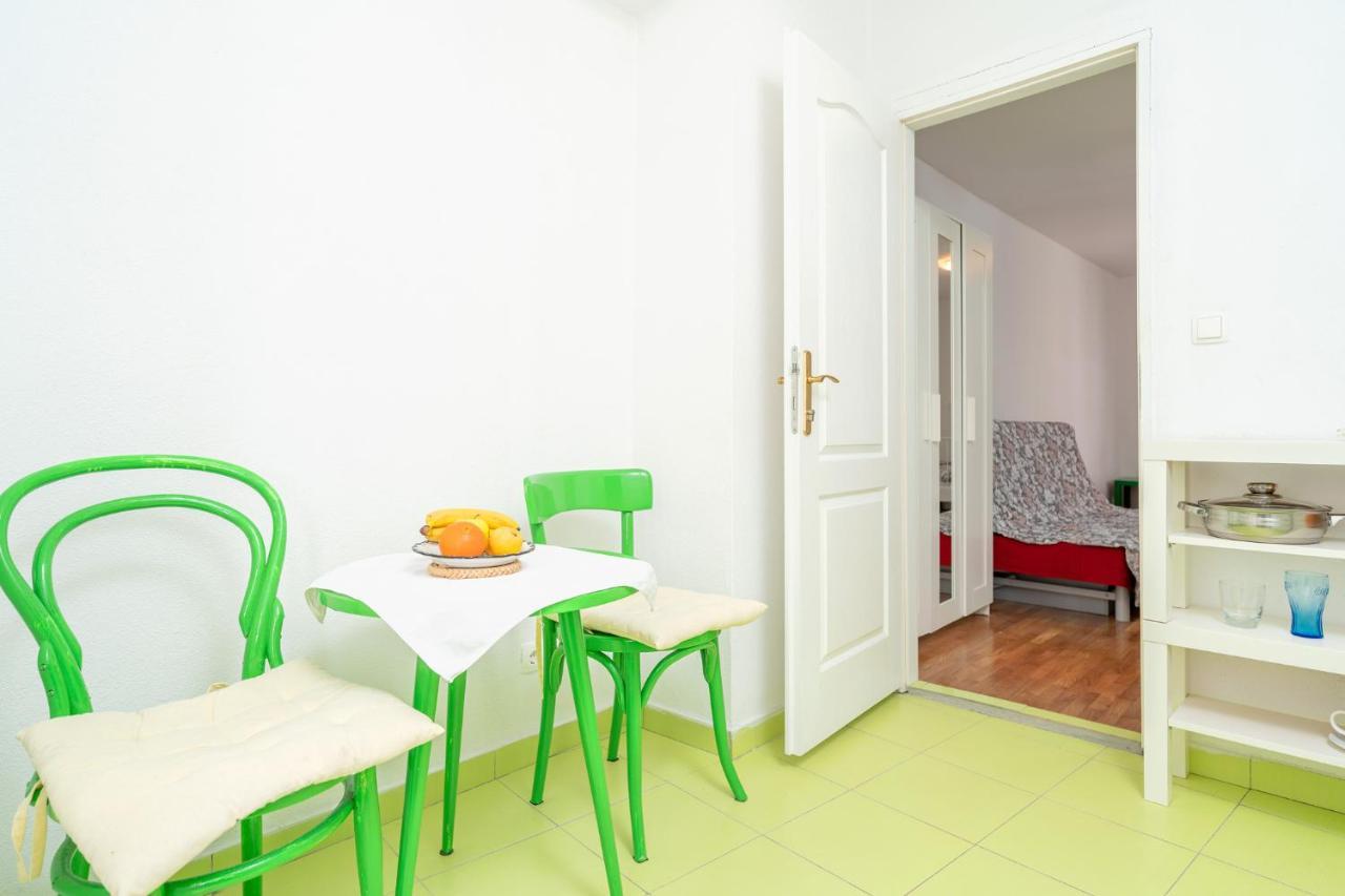 Harbourside Guesthouse Mandina - Zf Hvar ฮวาร์ ภายนอก รูปภาพ