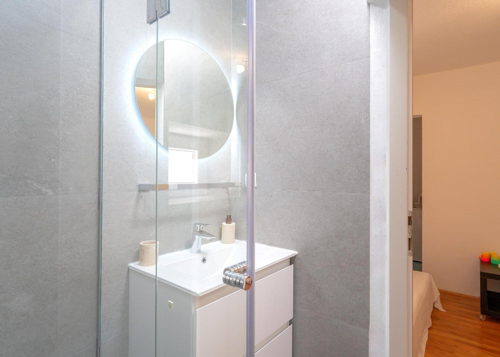 Harbourside Guesthouse Mandina - Zf Hvar ฮวาร์ ภายนอก รูปภาพ