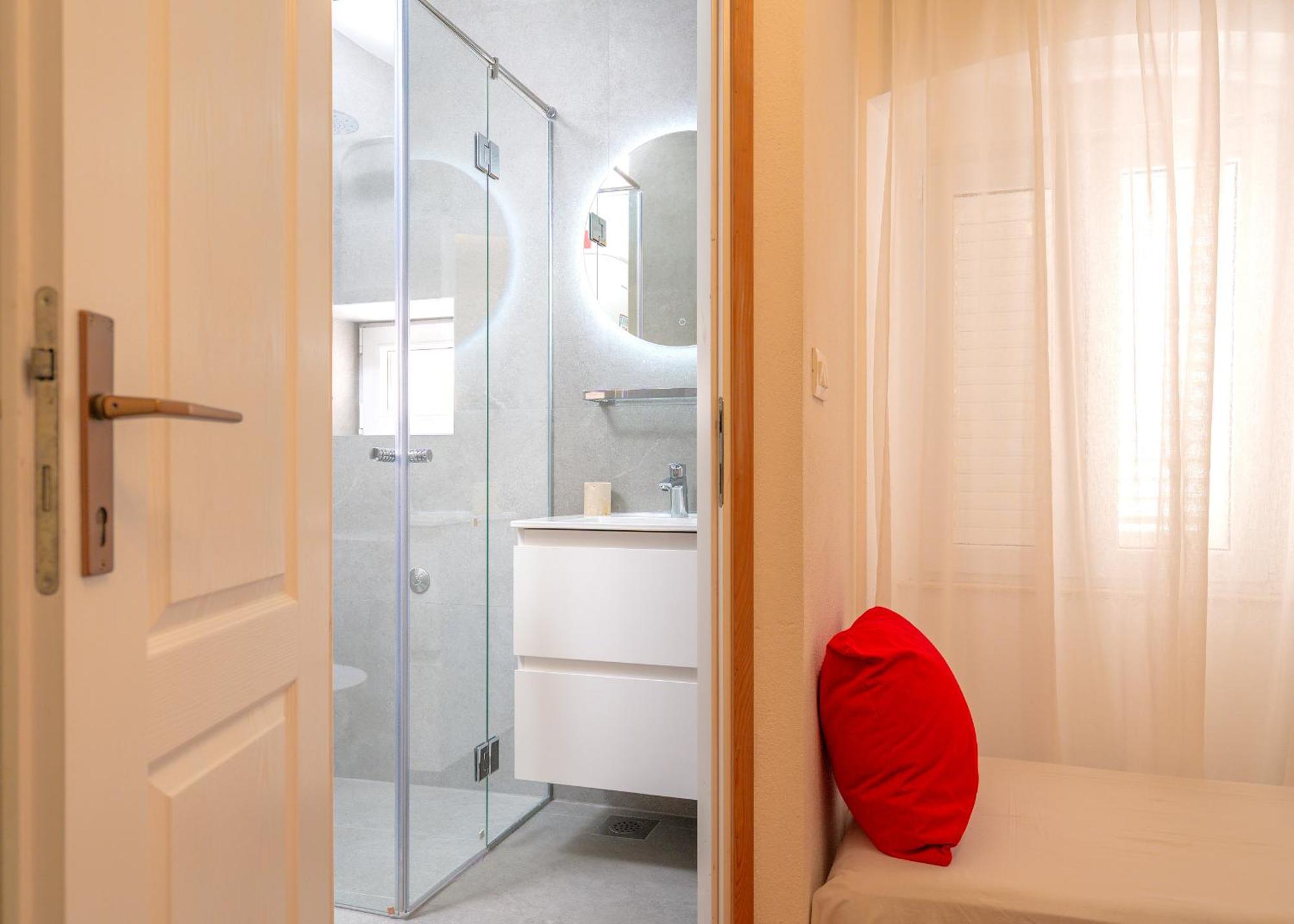 Harbourside Guesthouse Mandina - Zf Hvar ฮวาร์ ภายนอก รูปภาพ